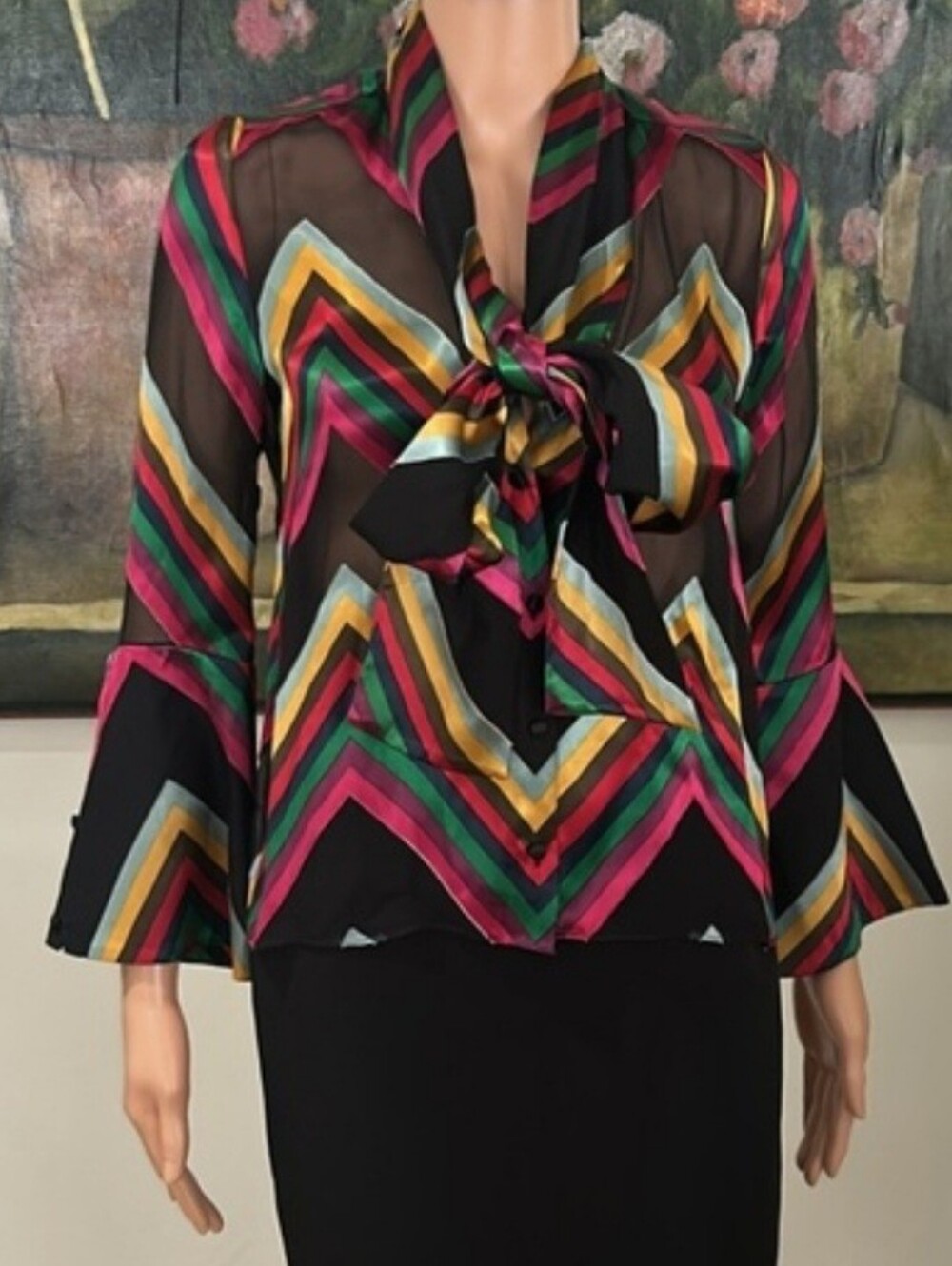 Alice + Olivia Merideth Chevron Tie-Neck Blouse Size XS NWT - Picture 9 of 11